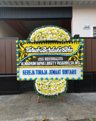 Papan Bunga Duka di Amantelu
